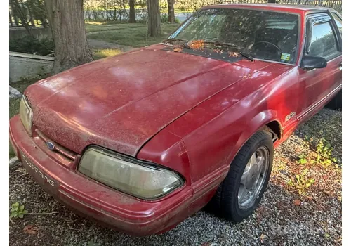 1993 Ford Mustang LX 5.0 Hatchback